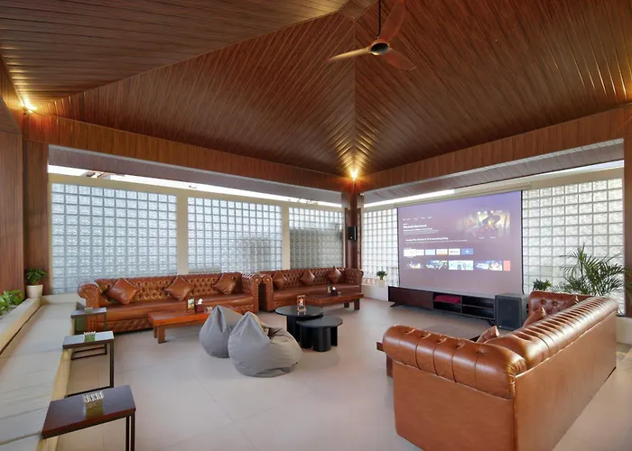 Maha Bali Hotel *